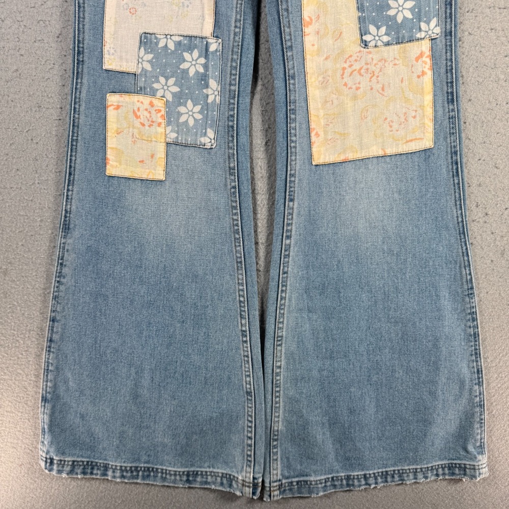 Wrangler X Billabong Extra Flare Jeans Womens 27 Blue Lightwash Patchwork Collab - Picture 4 of 16
